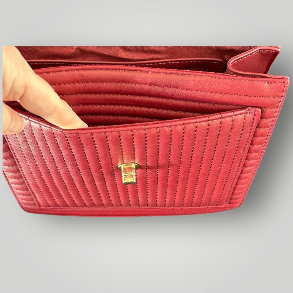 Badgley Mischka Quilted Wine Red Medium Crossbody Tote New NWT Retail:$179 - Picture 6 of 11